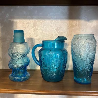 TIARA JOLLY MOUNTAINEER MAN WITH GLASS PITCHER & VASE