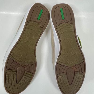 Women's 8.5 Slip-on Loafers