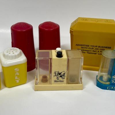 Vintage Retro Salt & Pepper Lot - MCM shakers Whirley Moo-Cow & Souvenir push button advertising