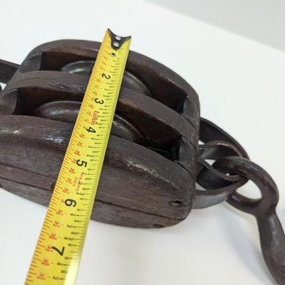Vintage Large Wood Block & Tackle Pulley With Hook