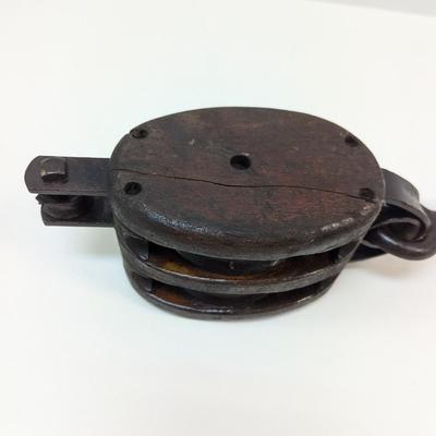 Vintage Large Wood Block & Tackle Pulley With Hook