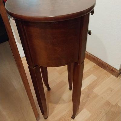 Nice Wooden One Drawer Stand