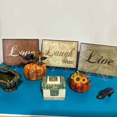 Give Thanks Decor
