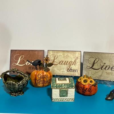 Give Thanks Decor