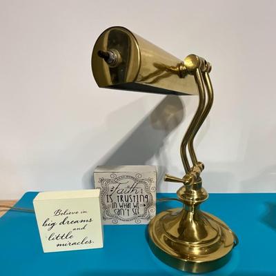 Brass lamb w/decor