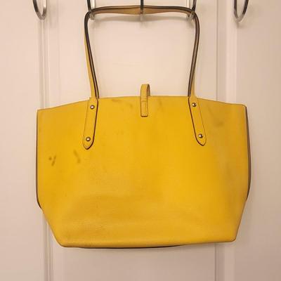 Pebbled Yellow Leather COACH Tote (Read)