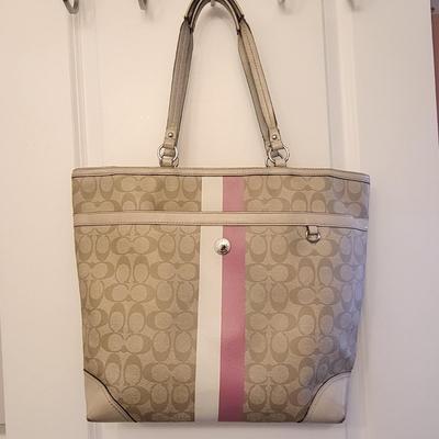 Tan Coach Signature Chelsey Tote Bag (Read)