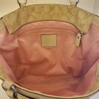 Tan Coach Signature Chelsey Tote Bag (Read)