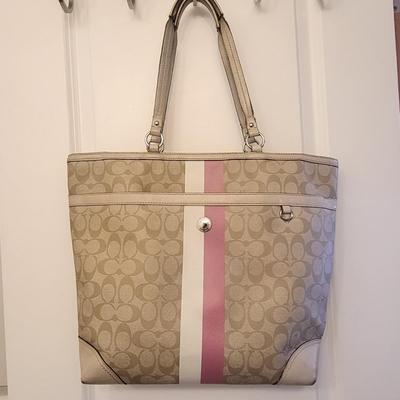 Tan Coach Signature Chelsey Tote Bag (Read)