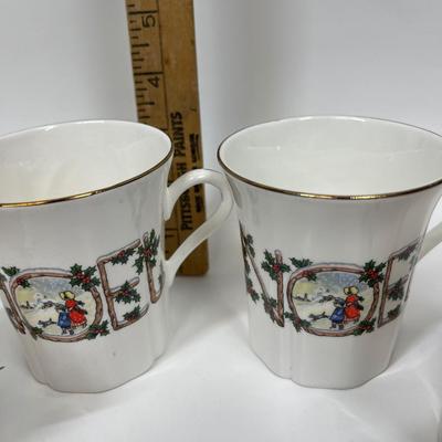 Vintage Rosewood China Noel Fine Bone China Christmas mugs / cups