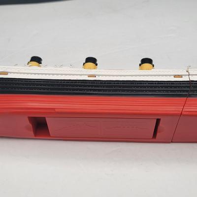 Rare R.M.S. Titanic Breakaway Ship Model 16"