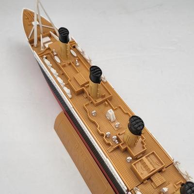 Rare R.M.S. Titanic Breakaway Ship Model 16"