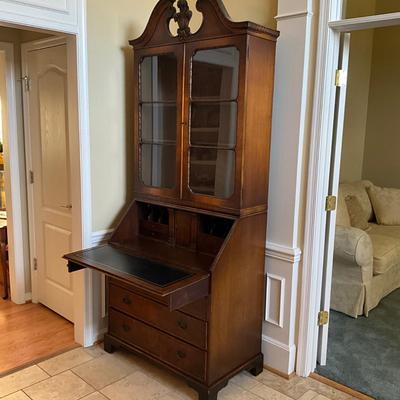 006 Antique Mahogany Secretary Desk