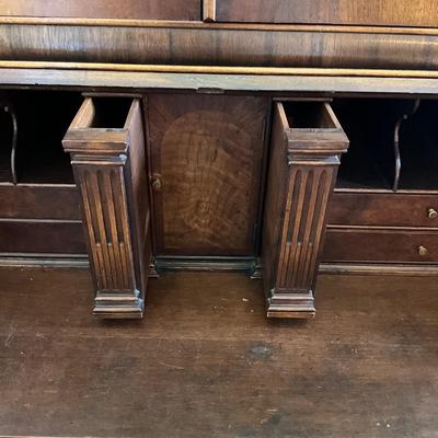 006 Antique Mahogany Secretary Desk