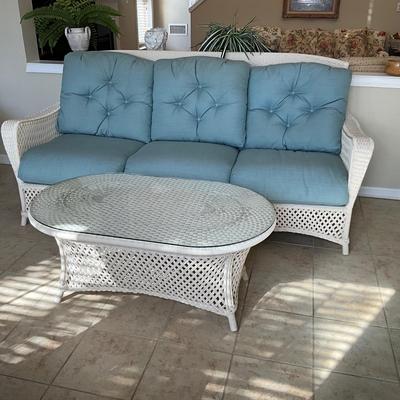 014 Like New Lloyd Flanders Wicker Sofa and Glass Top Coffee Table