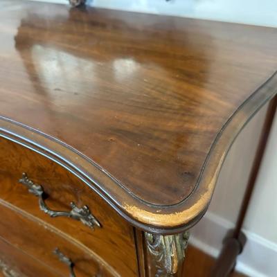 Antique Victorian Dresser