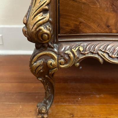 Antique Victorian Dresser