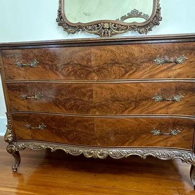 Antique Victorian Dresser