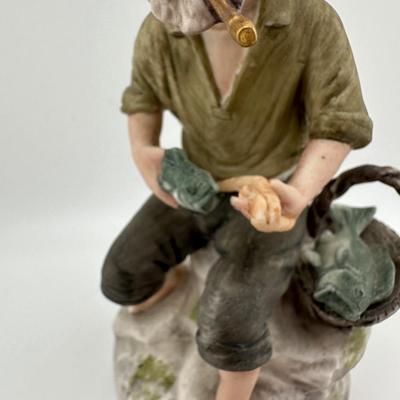 Capodimonte Man w/Pipe Pottery Figurine Gino