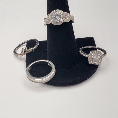 Four Clear Stone Fashion Rings 925