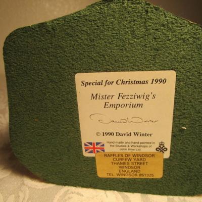 David Winter cottage - Mr. Fezziwig's Emporium