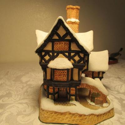 David Winter cottage - Mr. Fezziwig's Emporium