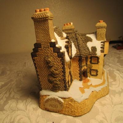 David Winter cottage - Christmas in Scotland and Hogmanay