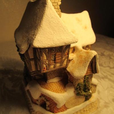 David Winter cottage - Tiny Tim