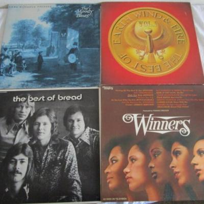 4 LP records, Moody Blues, Earth Wind & Fire, Bread, Winners (collection of artists)