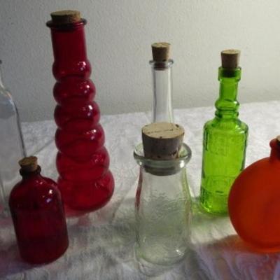 9 decorative bottles various sizes and shapes, 2 small vases