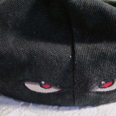 Black No Fear hat estimate size 7-1/8; Gray Herringbone newsboy hat size 7-1/4-7-3/8, Pendleton Green/Navy plaid newsboy hat estimate...