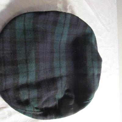 Black No Fear hat estimate size 7-1/8; Gray Herringbone newsboy hat size 7-1/4-7-3/8, Pendleton Green/Navy plaid newsboy hat estimate...