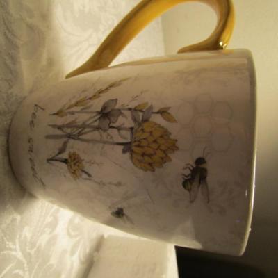 Certified International large ceramic mugs, set of 4 with Bee design