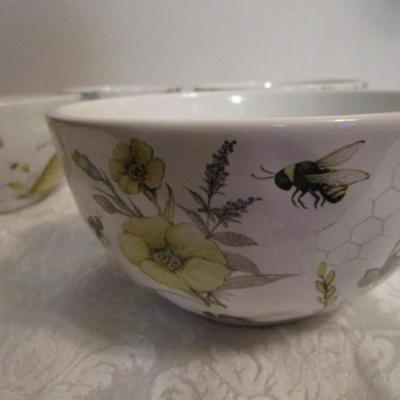 Certified International ceramic bowls, set of 4 with Bee design
