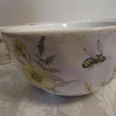 Certified International ceramic bowls, set of 4 with Bee design