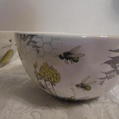 Certified International ceramic bowls, set of 4 with Bee design