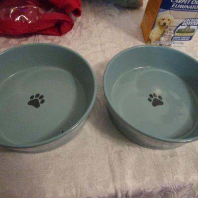 Sale Photo Thumbnail #334: Red kennel cover, 2 ceramic dog bowls 6-3/4" x 2", Arm & Hammer Pet Fresh, dog jacket size  L, extra small dog wrap, Outward Hound feeding bowl 7-1/2"diameter x 2" deep, doggie baseball hat size small