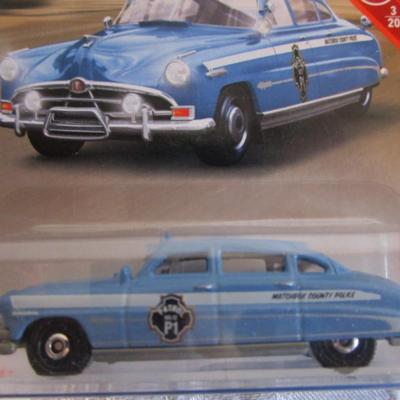 2 Matchbox cars, new in package