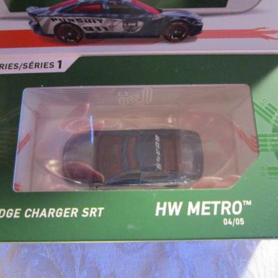 Hot Wheels Limited Run collectible car '15 Dodge Charger SRT, HW Metro Group Series 1 0405