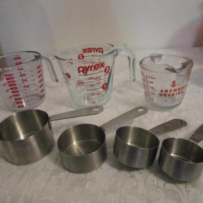 Measuring cups, 2 are glass one is plastic, set of stainless steel
