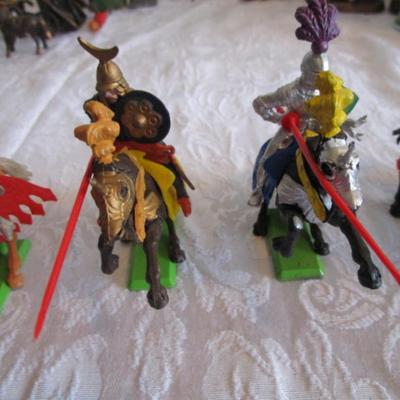 8 Britains LTD Medieval Knights on horses