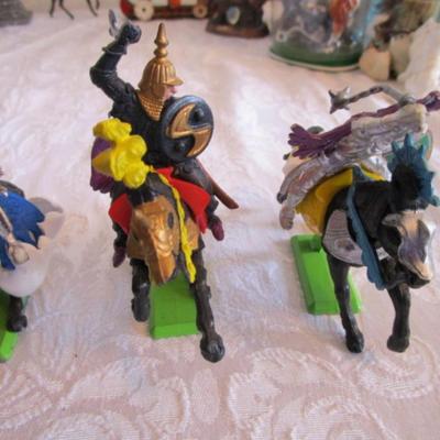 8 Britains LTD Medieval Knights on horses