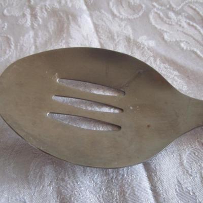Pioneer Woman ladel and slotted serving spoon, red handles
