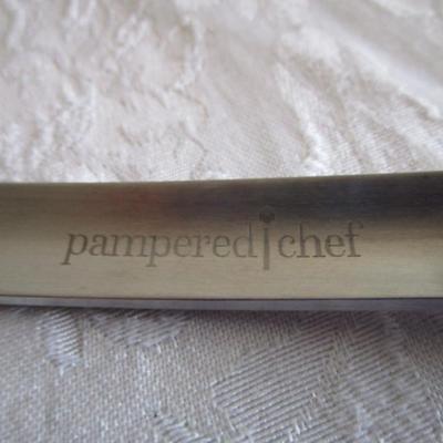 Slotted spatula, red spatula, Pampered Chef handled scoop