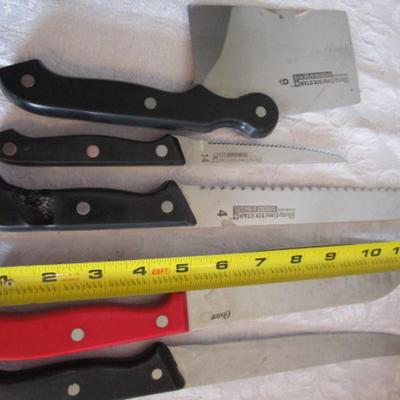 4 kitchen  knives, one chop 'n serve