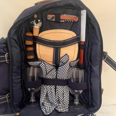 Eddie Bauer & Picnic at Ascot Picnic Sets (LR-MG)