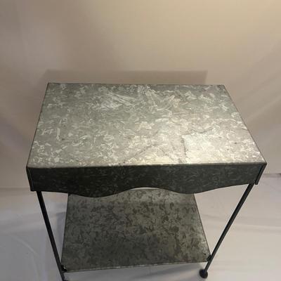 Metal Side Table (LR-MG)