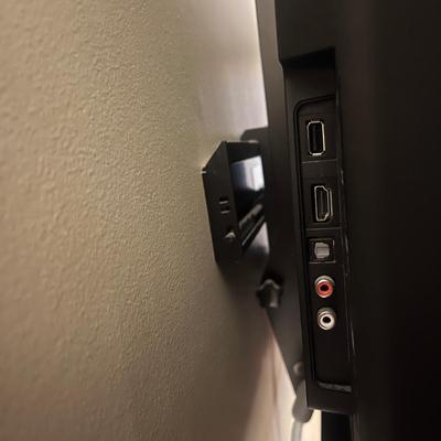 40” Vizio TV, Sony BluRay & DVDs (PB-MG)