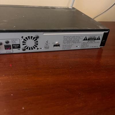 40” Vizio TV, Sony BluRay & DVDs (PB-MG)