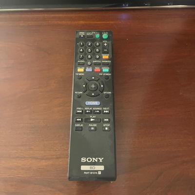 40” Vizio TV, Sony BluRay & DVDs (PB-MG)